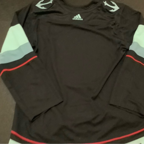 Seattle Kraken Blue Home jersey - Picture 3 of 3